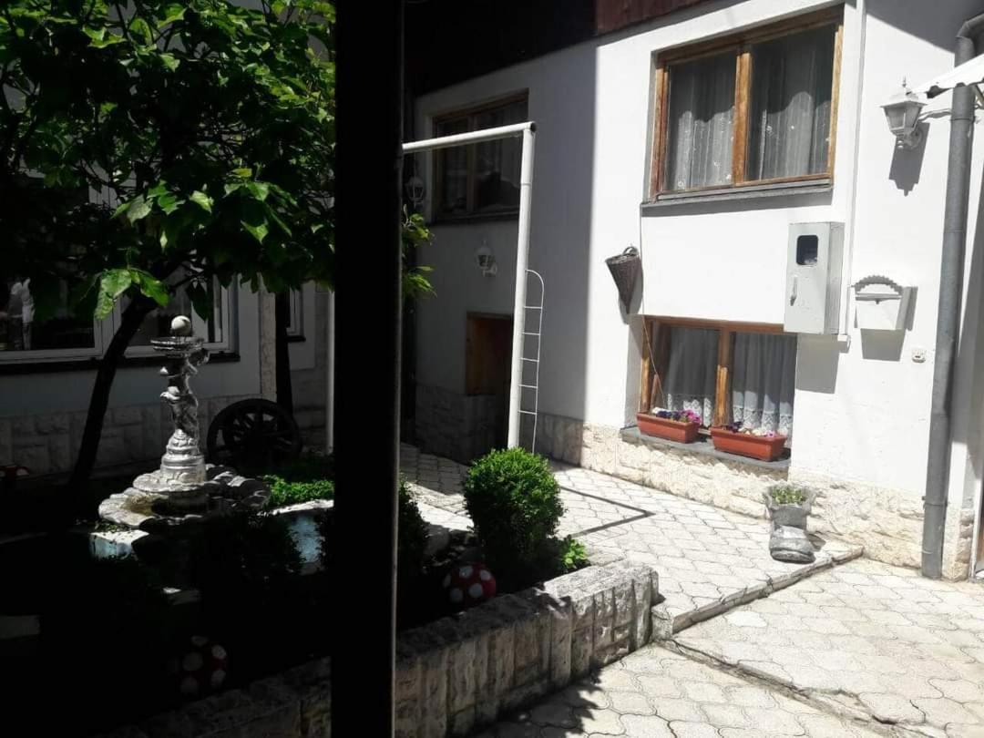 Ayaan SJJ Exterior foto